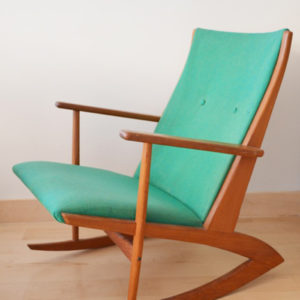 Ghế bập bênh nhập khẩu chất liệu nỉ cao cấp